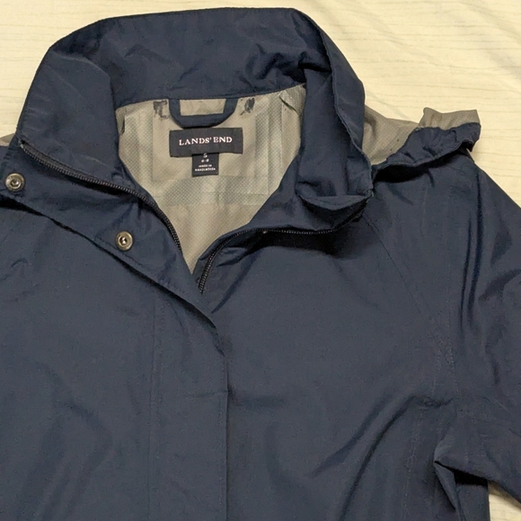 Lands' End Women's Squall Hooded Waterproof Raincoat, Blue, Size Small (6-8) - Picture 2 of 11